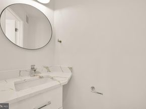 1850 Capitol Avenue NE 1, Washington DC 20002