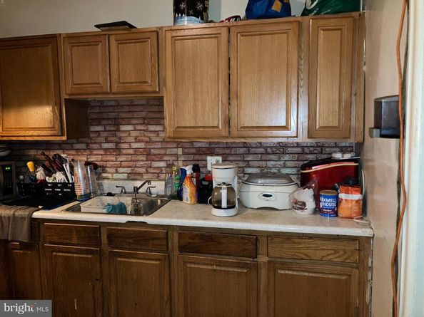 5606 N 10TH Street, Philadelphia PA 19141