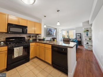 800 4TH Street SW