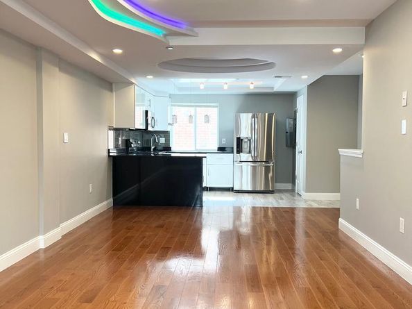 1000 Mount Vernon Street, Philadelphia PA 19123