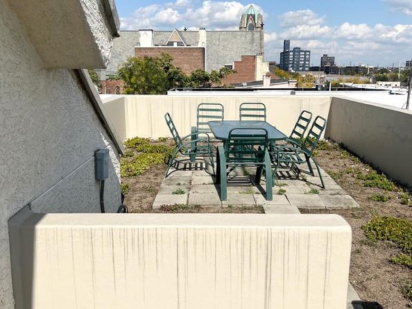 1000 Mount Vernon Street, Philadelphia PA 19123