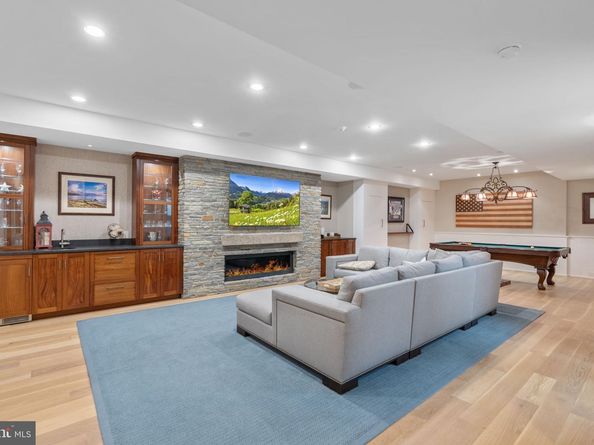 155 E Oakland Avenue, Doylestown PA 18901