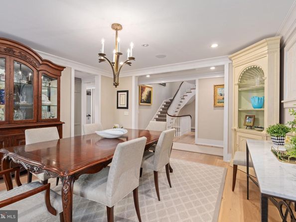 155 E Oakland Avenue, Doylestown PA 18901