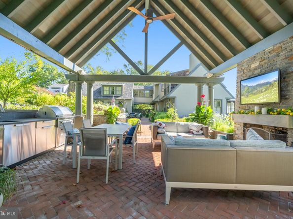 155 E Oakland Avenue, Doylestown PA 18901