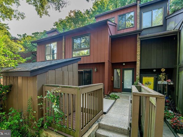 11903 Escalante Court, Reston VA 20191