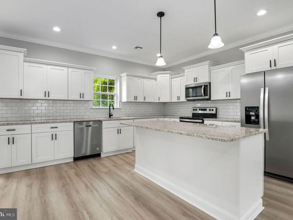 2264 Bowman Avenue, Bensalem PA 19020