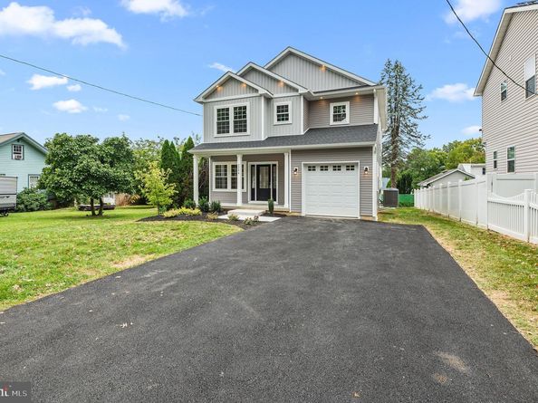 2264 Bowman Avenue, Bensalem PA 19020