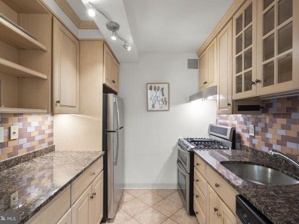 4201 Cathedral Avenue NW 419E, Washington DC 20016