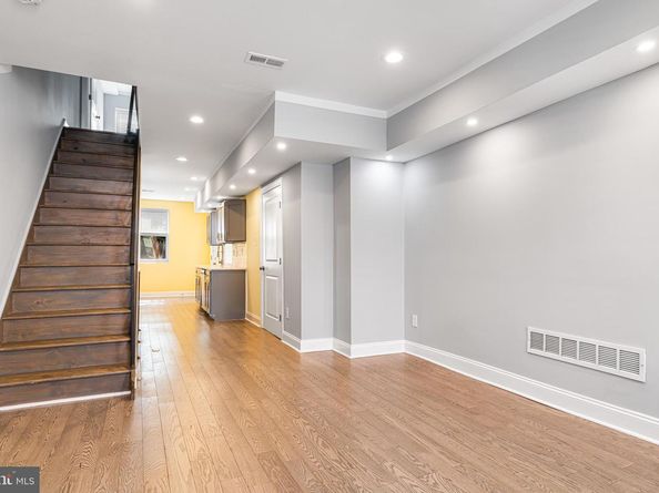 1141 S Dorrance Street, Philadelphia PA 19146