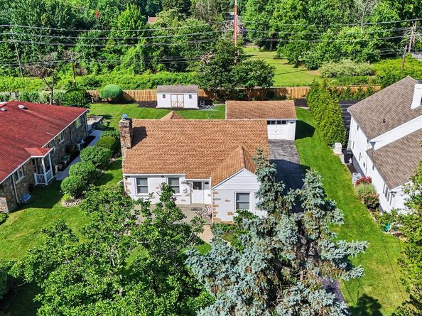 908 E Haverford Road, Bryn Mawr PA 19010