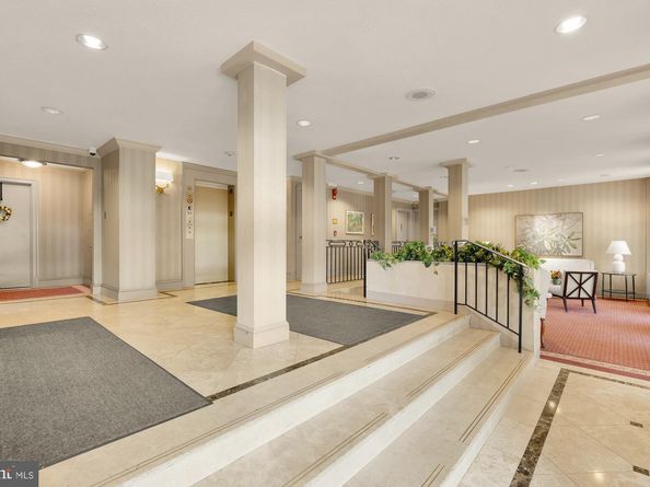 4390 Lorcom Lane 510, Arlington VA 22207