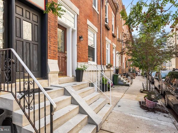 2119 S 13TH, Philadelphia PA 19148