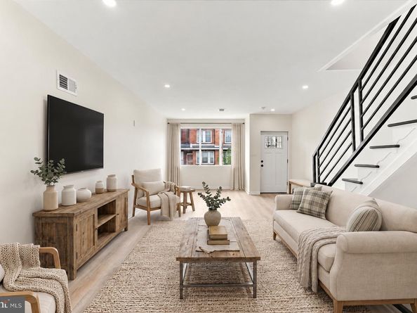 4142 Dungan Street, Philadelphia PA 19124