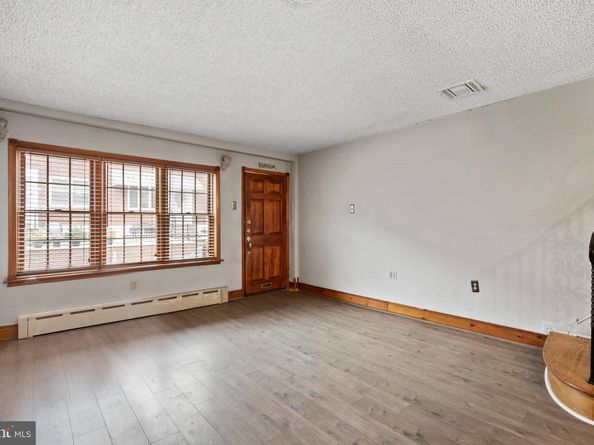 2920 S Carlisle Street, Philadelphia PA 19145