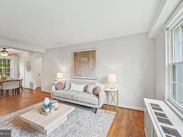 211 E Glebe Road D, Alexandria VA 22305