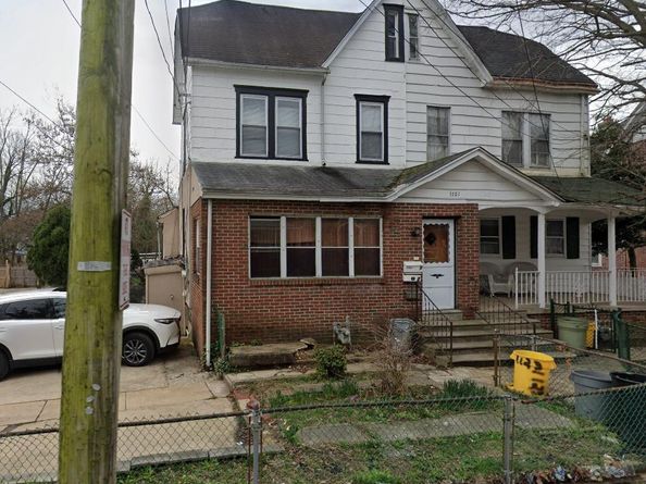 1121 Elmwood Avenue, Sharon Hill PA 19079