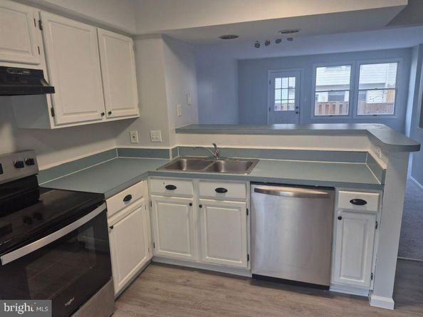 5035 9TH Street S, Arlington VA 22204