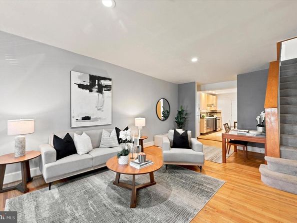 318 Durfor Street, Philadelphia PA 19148