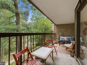 11260 Chestnut Grove Square 337, Reston VA 20190