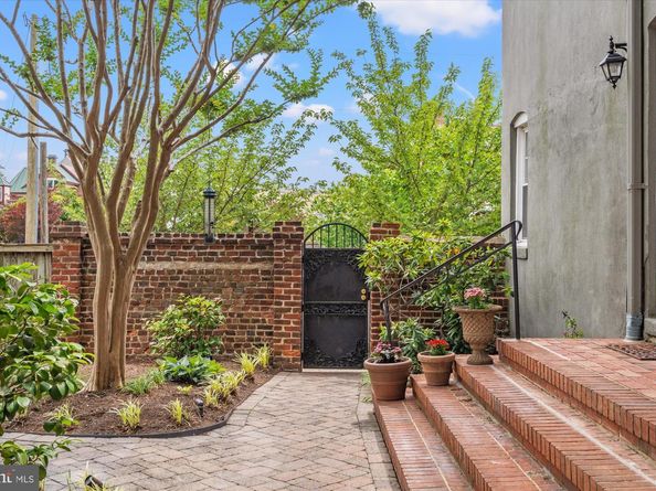 539 S Columbus Street, Alexandria VA 22314
