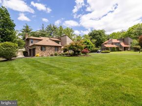 1983 Melmar Road, Huntingdon Valley PA 19006