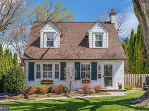 419 Locust Road, Wayne PA 19087