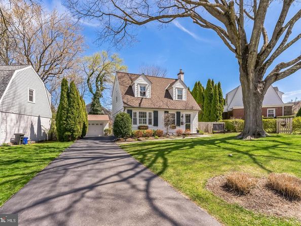 419 Locust Road, Wayne PA 19087
