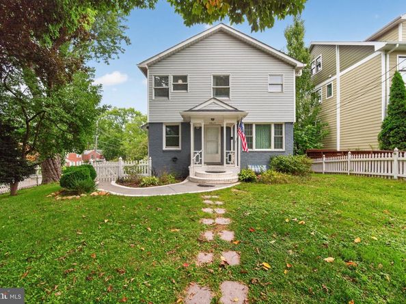 2637 N Greenbrier Street, Arlington VA 22207