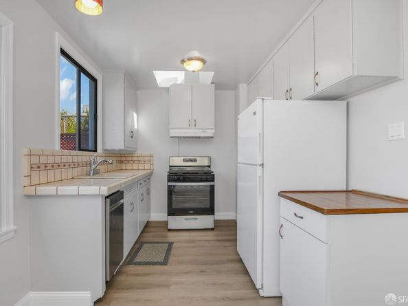 17 Lapham Way, San Francisco CA 94112