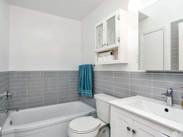 17 Lapham Way, San Francisco CA 94112