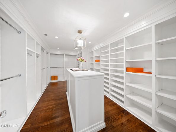 18 Tokeneke Trail, Darien CT 06820