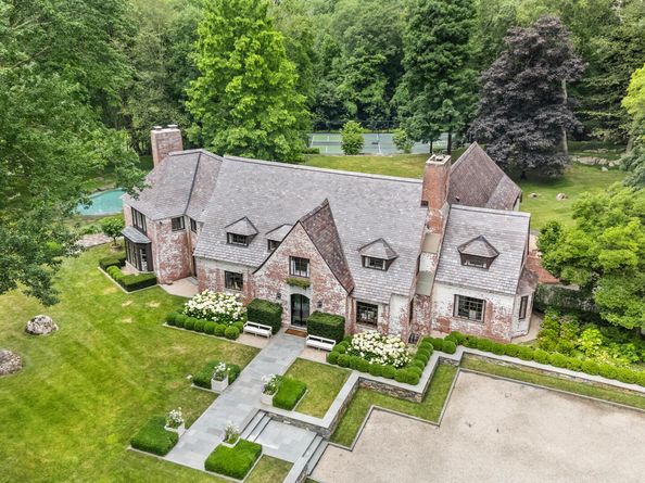 21 Guinea Road, Greenwich CT 06830