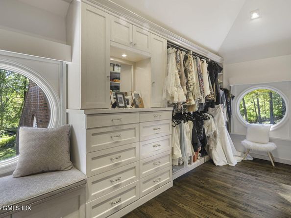 177 Long Close Road, Stamford CT 06902