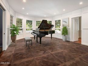 177 Long Close Road, Stamford CT 06902