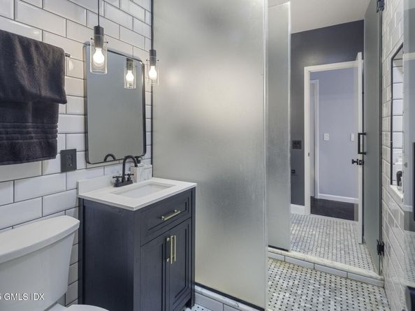 177 Long Close Road, Stamford CT 06902