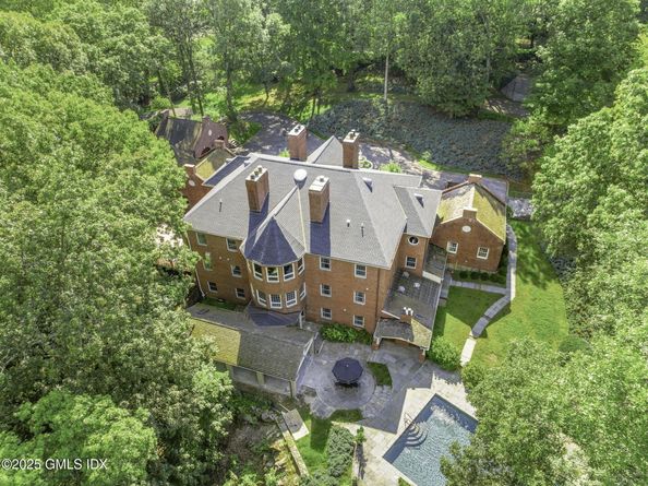 177 Long Close Road, Stamford CT 06902