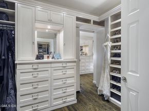 177 Long Close Road, Stamford CT 06902