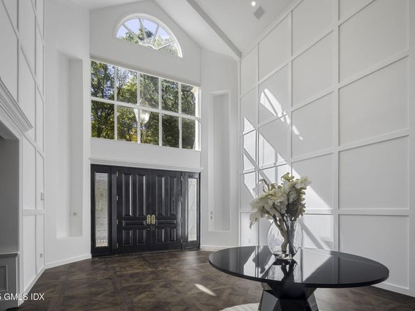 177 Long Close Road, Stamford CT 06902