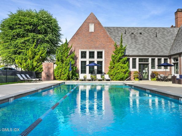 77 Havemeyer Lane 420, Stamford CT 06902