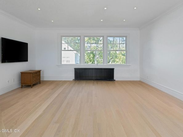 53 Tomac Avenue, Old Greenwich CT 06870