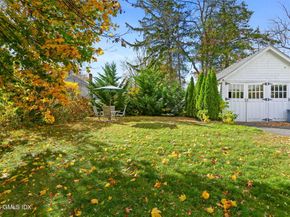 7 Highview Avenue, Old Greenwich CT 06870