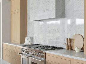 30 Meadowbank Road, Old Greenwich CT 06870