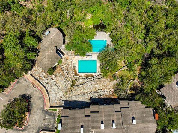 8200 Neely DR 223, Austin TX 78759