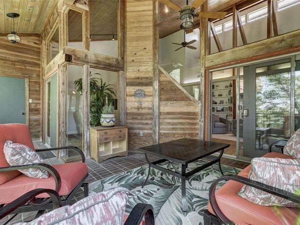 8200 Neely DR 223, Austin TX 78759