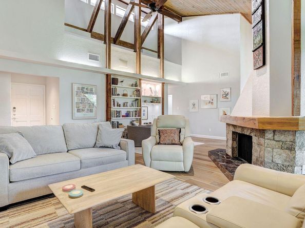 8200 Neely DR 223, Austin TX 78759