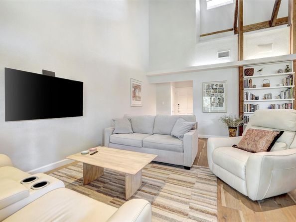 8200 Neely DR 223, Austin TX 78759