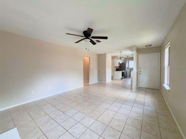 101 Clearday DR 106, Austin TX 78745