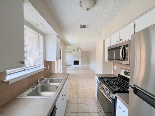 101 Clearday DR 106, Austin TX 78745
