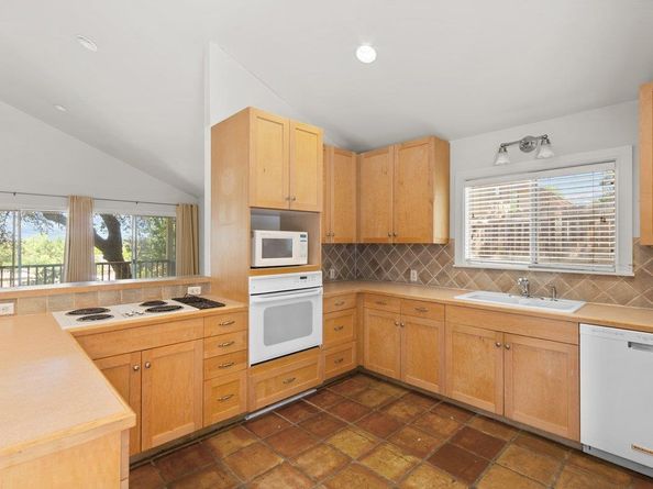 2903 Ticonderoga CV, Lago Vista TX 78645