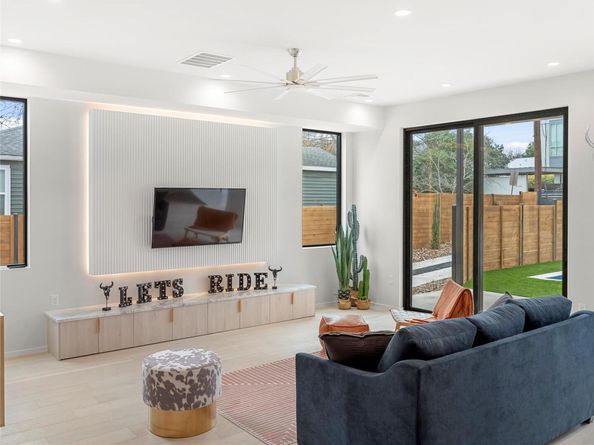 2107 Brackenridge ST 1, Austin TX 78704